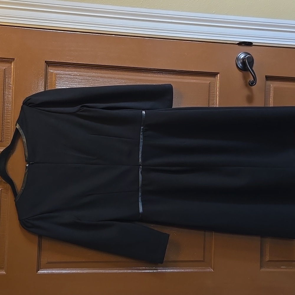 Talbots-Black round neck 3/4 sleeved dress with faux leather trim Sz 4. NWT. - Picture 7 of 10